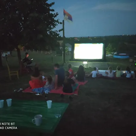 Vakantiehuis Deciji Vinogradi Belgrade, Sopot, Kosmaj