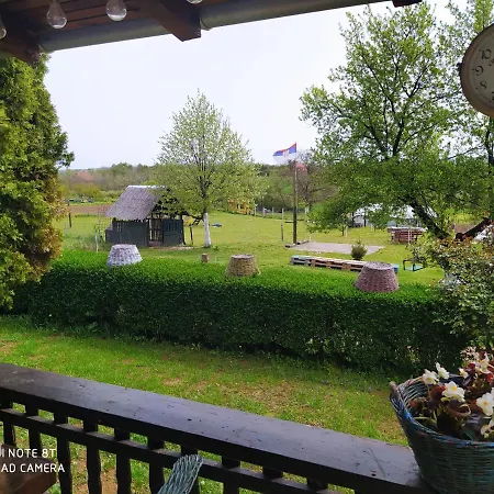 Deciji Vinogradi Belgrade, Sopot, Kosmaj 펜션