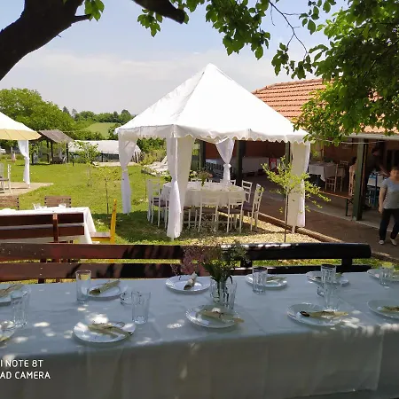 펜션 Deciji Vinogradi Belgrade, Sopot, Kosmaj Sopot