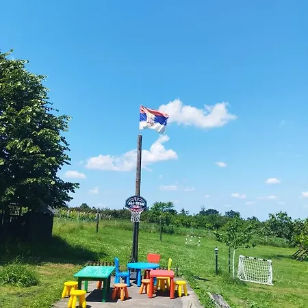 펜션 Deciji Vinogradi Belgrade, Sopot, Kosmaj *